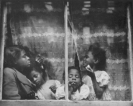 Morris Engel, Rebecca, Harlem, 1947
photograph, 11 x 14 in. (27.9 x 35.6 cm)
ME703