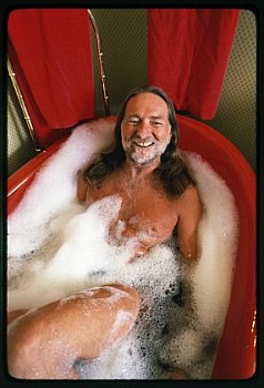 Harry Benson - Harry Benson Willie Nelson in the Bath, Edition of 35