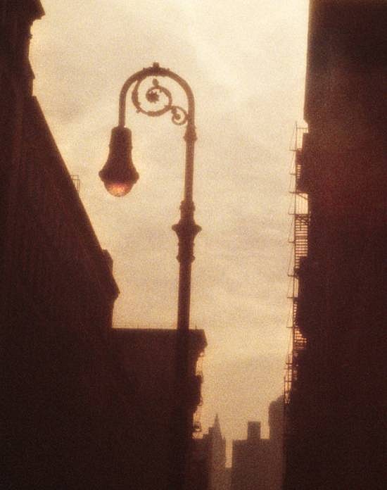Robert Farber, Street Lamp, Soho, New York, Edition of 25, 1988
fine art paper pigment print, 30 x 40 in. (76.2 x 101.6 cm)
RF131056