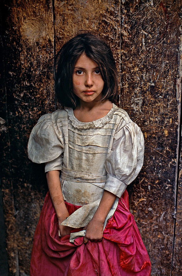 Steve McCurry, Girl on Kabul Street, Pink Skirt, 2002
FujiFlex Crystal Archive Print, (Inquire for available sizes)
AFGHN-10135