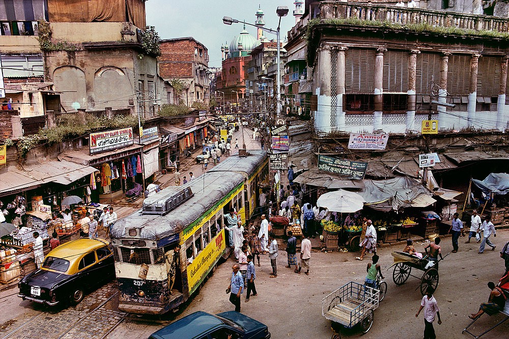 Steve McCurry, Tram, Calcutta, 1997
FujiFlex Crystal Archive Print, (Inquire for available sizes)
INDIA-10206