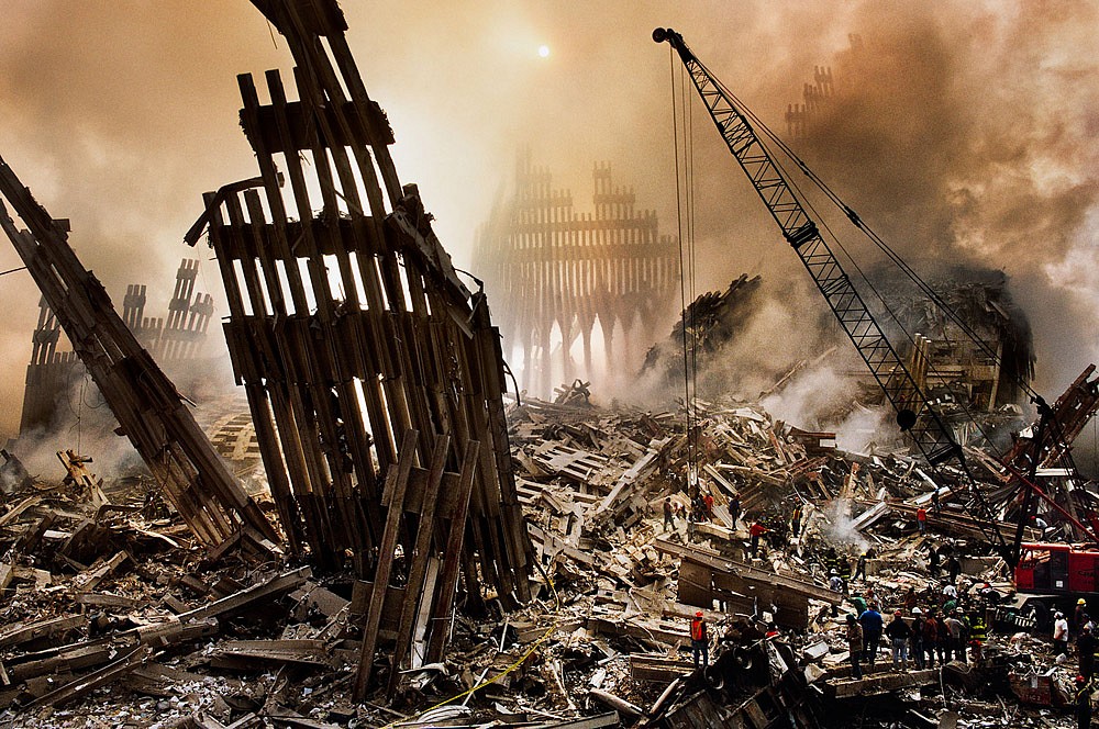 Steve McCurry, Clearing WTC Wreckage, 2001
FujiFlex Crystal Archive Print, (Inquire for available sizes)
USA-10011NF3