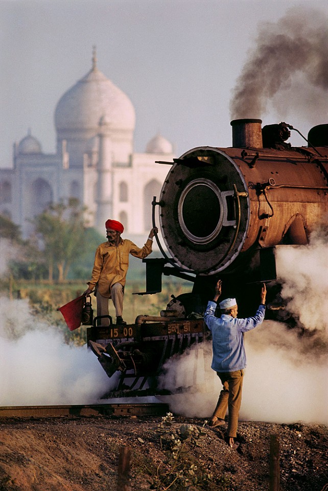 Steve McCurry, Vertical Taj and Train, 1983
FujiFlex Crystal Archive Print, (Inquire for available sizes)
INDIA-10316