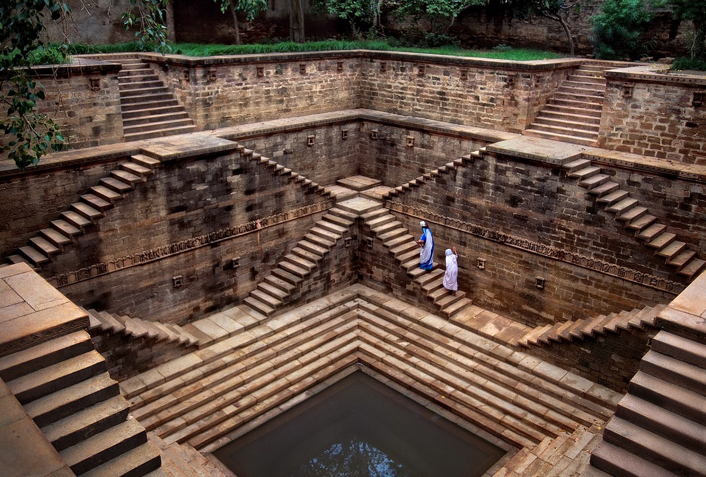 Steve McCurry, Stepwell, 2002
FujiFlex Crystal Archive Print, (Inquire for available sizes)
INDIA-10875