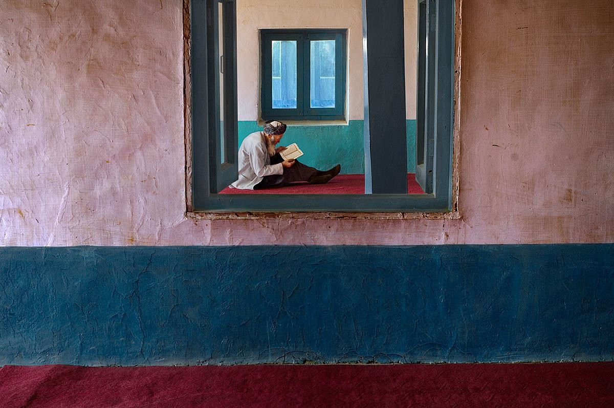 Steve McCurry, Man in Bamiyan Mosque
FujiFlex Crystal Archive Print, 40 x 60 in. (Inquire for additional sizes)
AFGHN-12373NF3