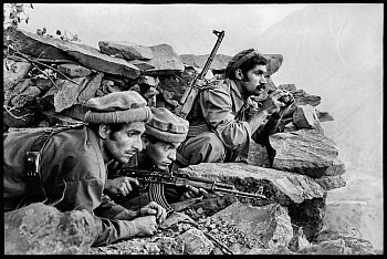 Work: Steve McCurry Mujahideen Watch a Soviet Convoy, Nuristan, Afghanistan