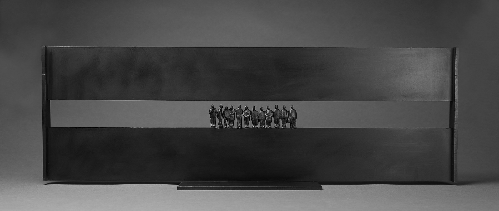 Jim Rennert, In Transit III, Edition of 9, 2018
bronze and steel, 10 x 30 x 6 in. (25.4 x 76.2 x 15.2 cm)
