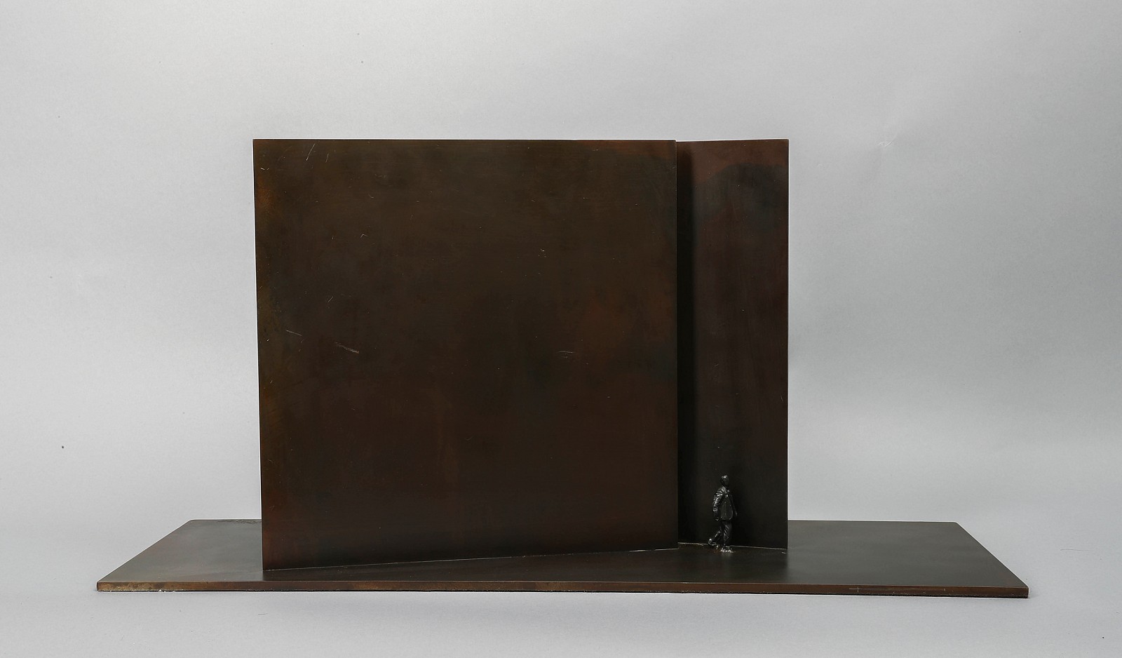 Jim Rennert, Breakthrough, Edition of 7, 2007
bronze and steel, 12 x 25 x 8 in. (30.5 x 63.5 x 20.3 cm)
JR031207