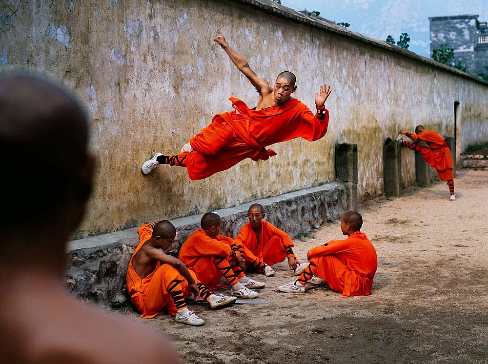 Steve McCurry, Monk Running on Wall, Hunan Province, China, 2004
FujiFlex Crystal Archive Print, 30 x 40 in.
CHINA-10038NF3