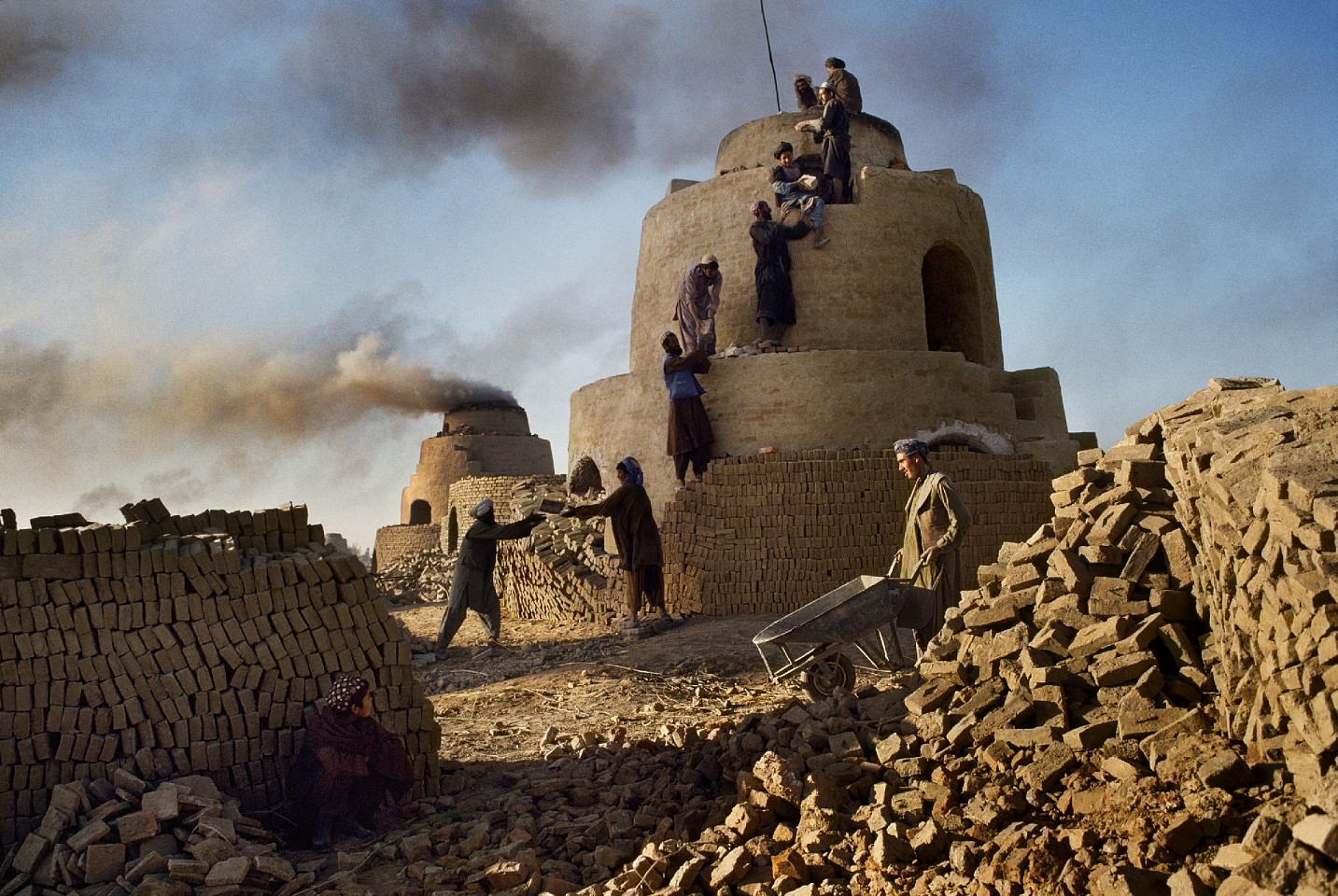 Steve McCurry, Brick Kiln Workers, 1992
FujiFlex Crystal Archive Print
Price/Size on request