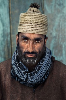 Work: Steve McCurry Man with Blue Scarf