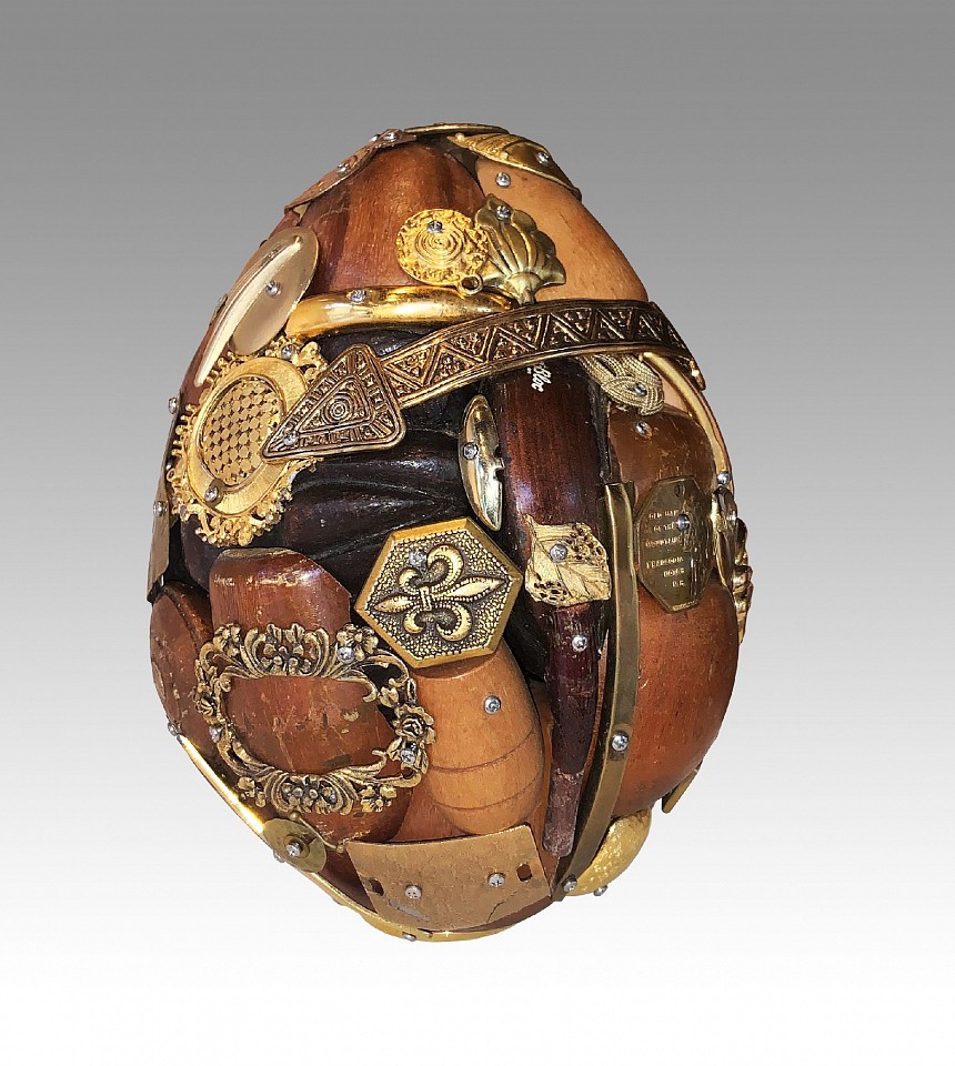 Leo Sewell, Gold Egg, 2020
mixed media, 8 x 6 x 6 in. (20.3 x 15.2 x 15.2 cm)
LS201008