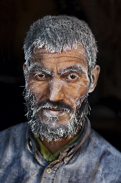Steve McCurry, Candy Factory Worker, 2006
FujiFlex Crystal Archive Print
AFGHN-13164