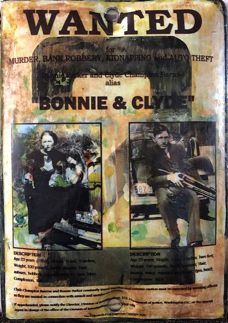 Kadir López, WANTED (Bonnie and Clyde 1)
mixed media on vintage enamel sign, 8 x 5 1/2 in.
KL220212