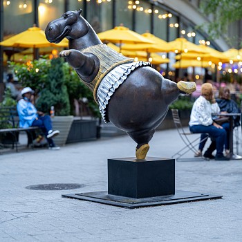 Hippo Ballerina Public Exhibition&nbsp;