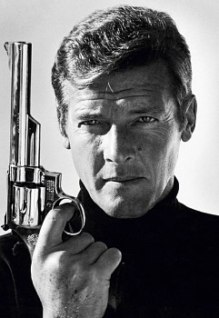 Terry O&#039;Neill - Terry O&#039;Neill Roger Moore as James Bond, Ed. of 50