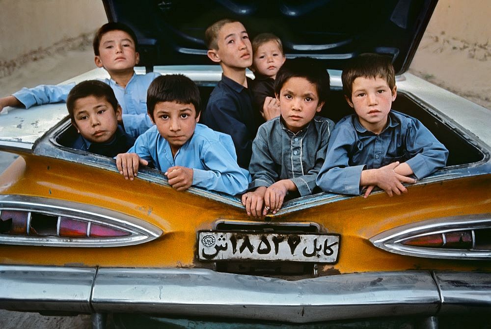 Steve McCurry, Boys in the Boot of a Taxi, 1992
FujiFlex Crystal Archive Print
AFGHN-10262
