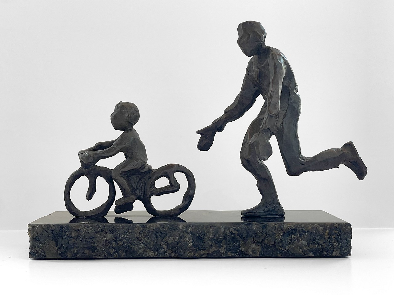 Jane DeDecker, Like Riding a Bike, Ed. 22/31, 2003
bronze, 5 1/2 x 8 x 3 in. (14 x 20.3 x 7.6 cm)
JD240601