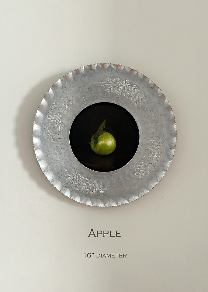 Jefferson Hayman, Apple, 2025
Varnished pigment print paired with a vintage aluminum frame, 16 x 16 in. (40.6 x 40.6 cm)
JH250425