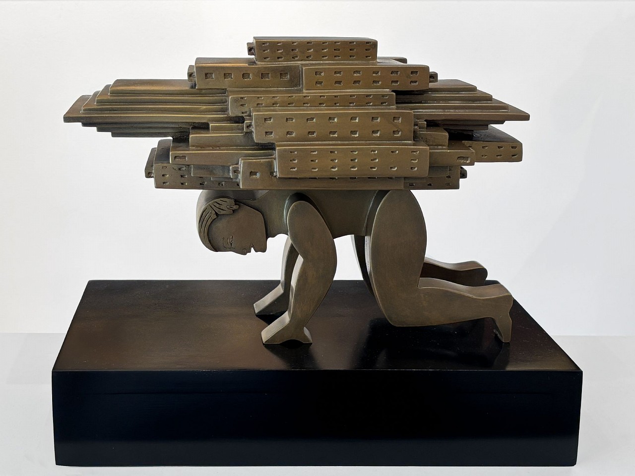 Noé Katz, Metropolis, Ed. 3/7, 2020
bronze, 15 1/2 x 32 x 9 in. (39.4 x 81.3 x 22.9 cm)
NK251207