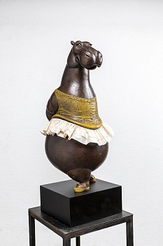 Bjorn Skaarup -&nbsp;Bjorn Skaarup Hippo Ballerina, fourth position, Ed. 1/9