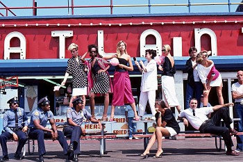 Harry Benson -&nbsp;Harry Benson Donna Karan and Louis Dell'Olio, Coney Island, NY, Edition of 35